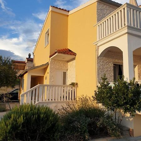 Apartments Croatiasun 沃迪切 外观 照片