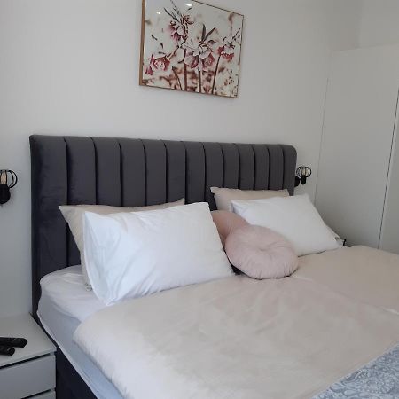 Apartments Croatiasun 沃迪切 外观 照片