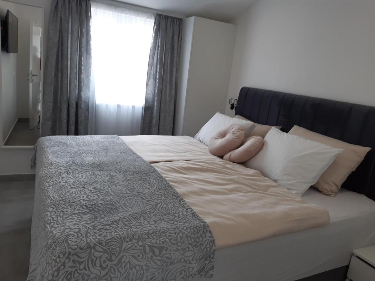Apartments Croatiasun 沃迪切 外观 照片