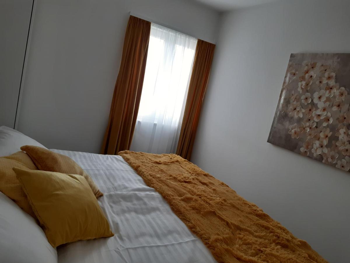 Apartments Croatiasun 沃迪切 外观 照片