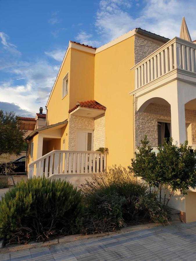 Apartments Croatiasun 沃迪切 外观 照片
