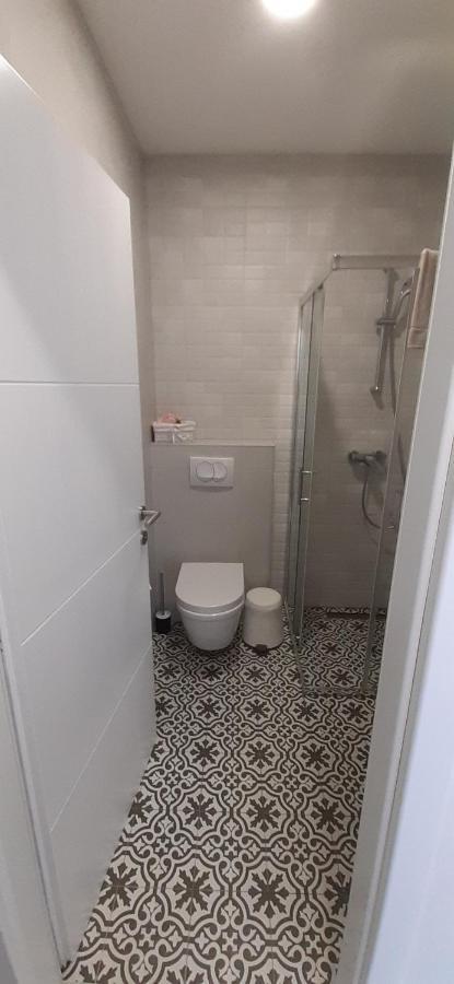 Apartments Croatiasun 沃迪切 外观 照片