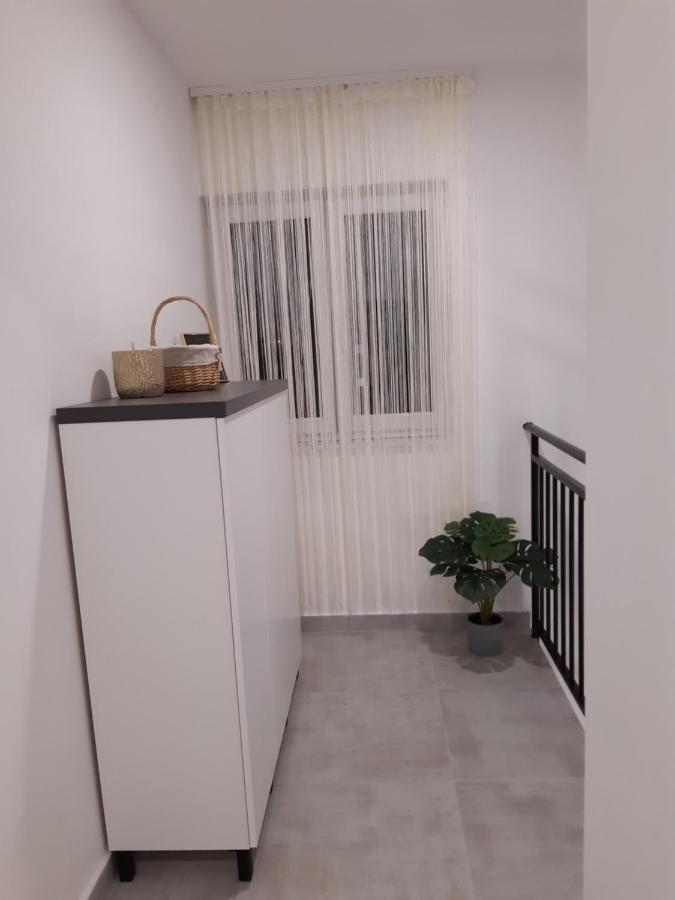 Apartments Croatiasun 沃迪切 外观 照片
