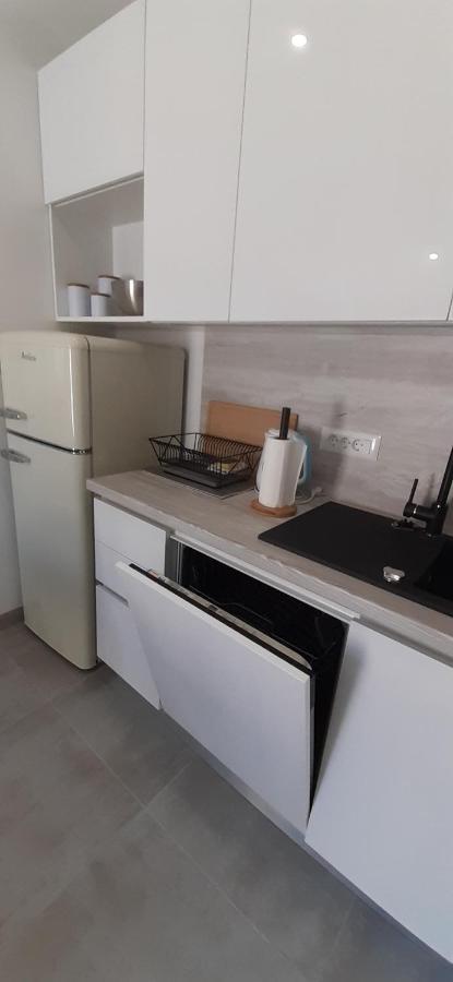 Apartments Croatiasun 沃迪切 外观 照片