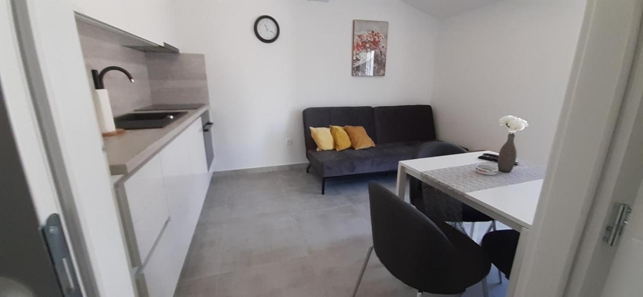 Apartments Croatiasun 沃迪切 外观 照片